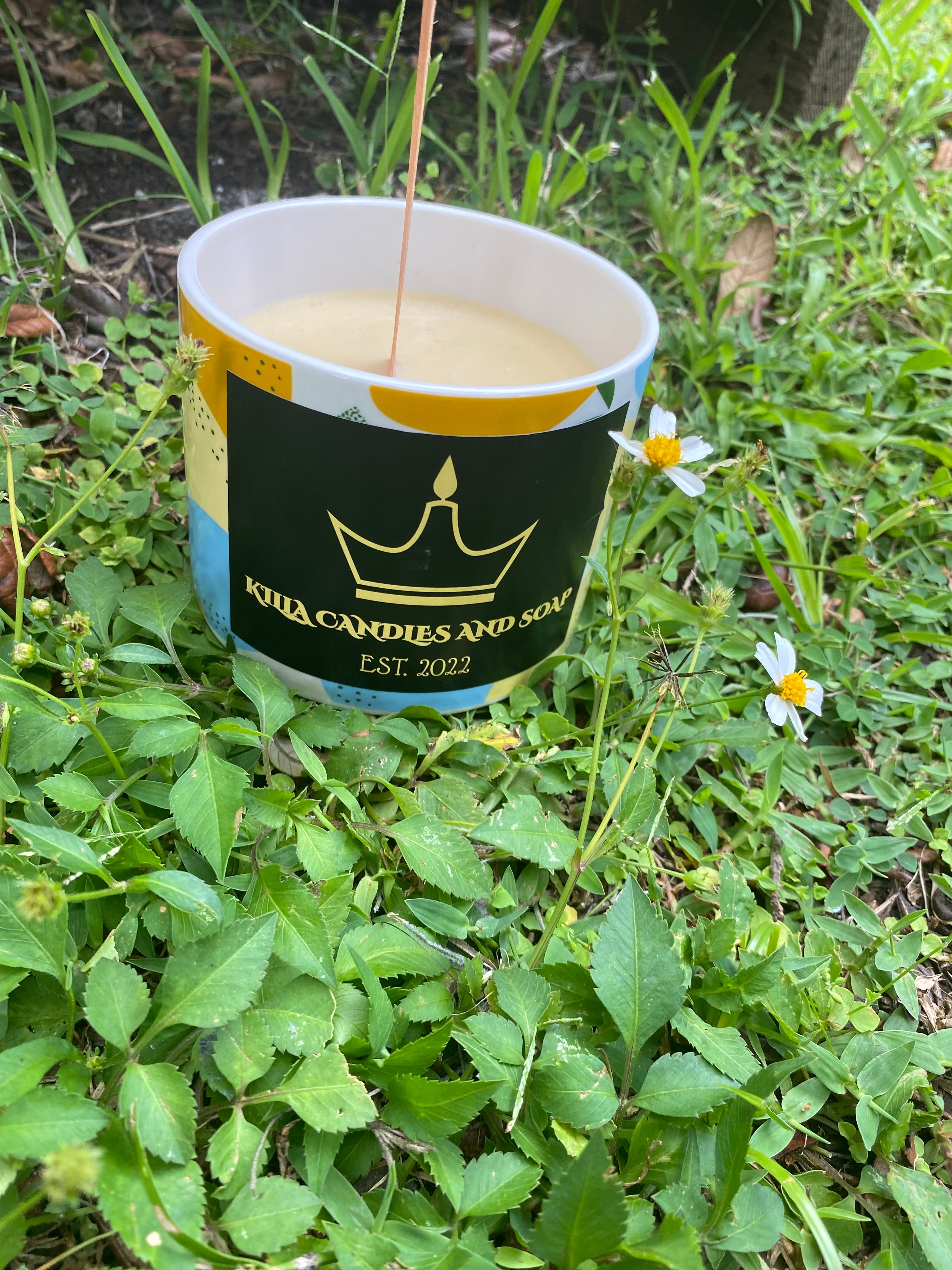 Handmade Small 24.85oz Natural Soy Candle, has Wooden Natural Wick. Comes with a Natural Wood Topper.