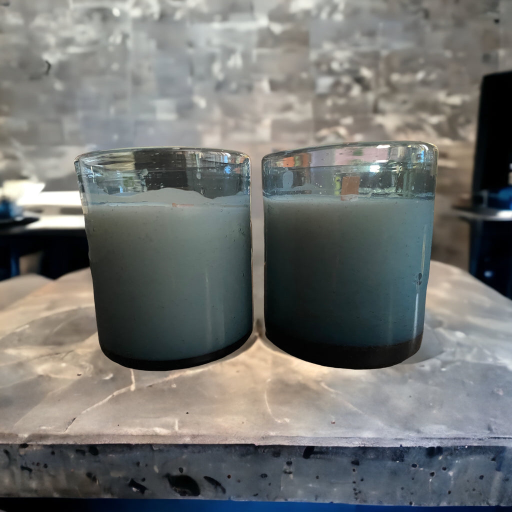 Candle has Invigorating scents of Lemon Baby Red Grapefruit Clementine Lime Blood Orange and Sweet Orange Tangerine Lavender Clove Spearmint Geranium Marjoram Essential Oils with Blends of Mandarin Leaf Tobacco Vanilla Pink Peppercorn Patchouli Cedar Smoked Nutmeg and Tonka Bean Scent Notes has a Warm Rustic Woods Smell with All-Natural Soy Wax with Wooden Wick for Natural Clean Burn.