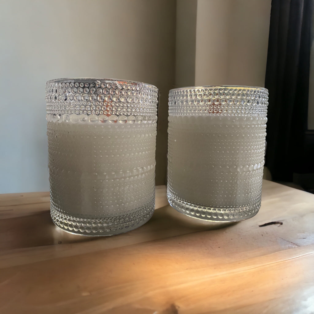 Candle has Invigorating scents of Lemon Baby Red Grapefruit Clementine Lime Blood Orange and Sweet Orange Tangerine Lavender Clove Spearmint Geranium Marjoram Essential Oils with Vanilla Fragrance has All-Natural Soy Wax with Wooden Wick for Natural Clean Burn.